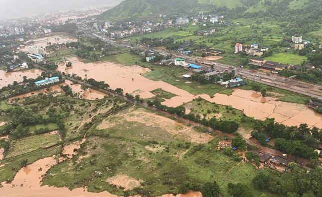महाराष्ट्र में बारिश ने ली अब तक 129 जानें, ज्यादातर मौतें रायगढ़ और सतारा जिलों से