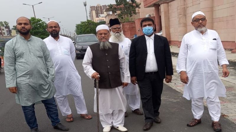 वसीम रिजवी की गिरफ्तारी के लिए हाईकोर्ट पहुंची रजा एकेडमी, संशोधित कुरान की प्रतियां जब्त कराने की इल्तिजा