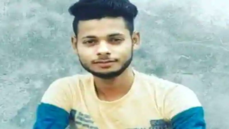 यूपी : कासगंज में पुलिस हिरासत में अल्ताफ की मौत, पिता बोले-”बेटे की हत्या की गई”