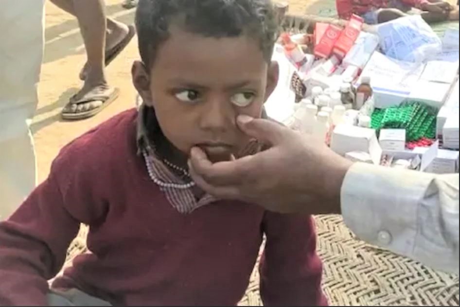 सोनभद्र के गांवों में अबूझ बीमारी का कहर : दस दिन में 14 लोगों की मौत से दहशत में ग्रामीण