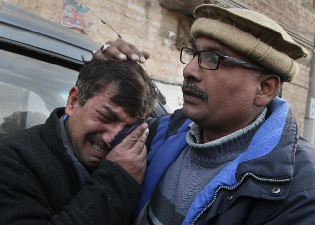 पाकिस्तान में चर्च से लौट रहे पादरी की गोली मारकर हत्या