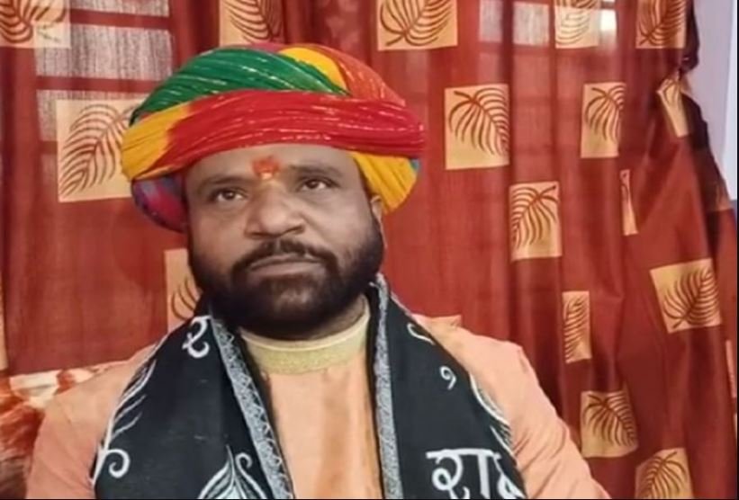 महात्मा गांधी को लेकर बोले कथावाचक तरुण मुरारी बापू, ‘जो राष्ट्र के टुकड़े कर दें, वो कैसे राष्ट्रपिता हो सकता है’…?