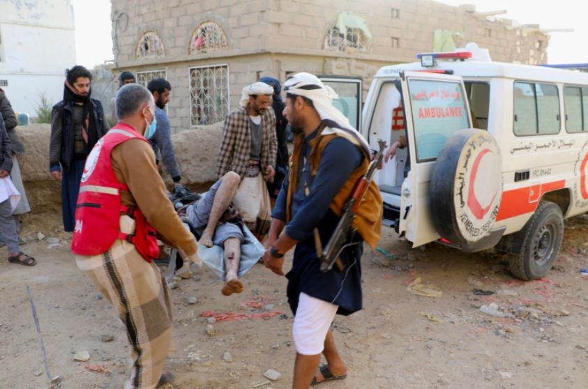 सऊदी नेतृत्व वाले गठबंधन ने यमन के हवाई हमले से किया इनकार : संयुक्त राष्ट्र अमेरिका ने शांति का आह्वान किया