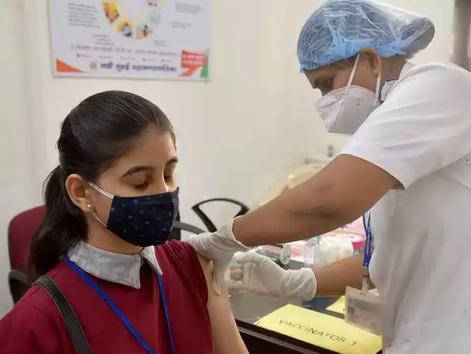 12 से 18 साल के बच्चों के लिए कोर्बेवैक्स टीका सुरक्षित, जानें भारत में कब तक मिलने की संभावना